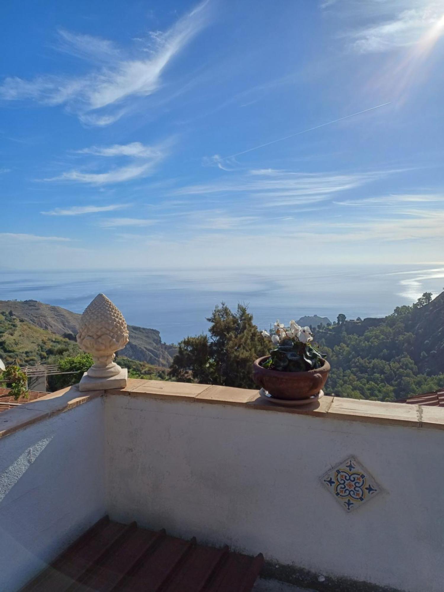 Casa Il Faro Villa Con Piscina Castelmola Ngoại thất bức ảnh